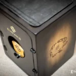 Versatile cajon with backpack carrying system, openable back panel, bass and snare control – handmade at Ethno World workshop