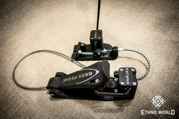 Kalipso compact bass pedal for cajon