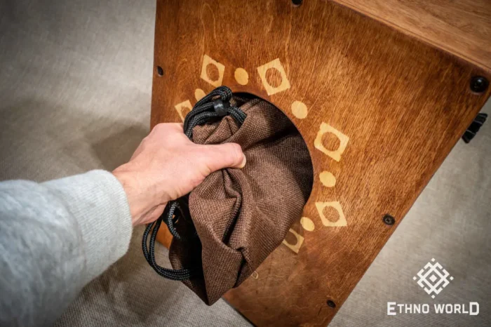 Lightweight and compact cover for cajon