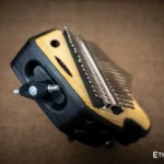 Tuatara Kalimba – 21 tones with hammer and pickup