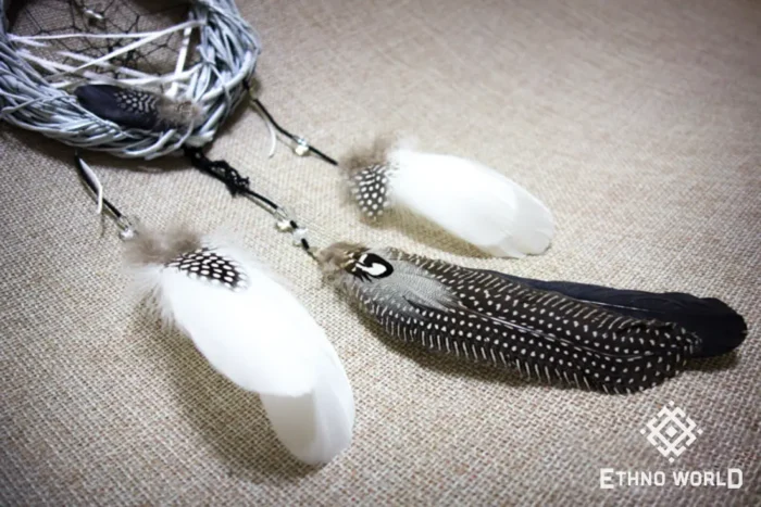 Small boho dreamcatcher, hand-woven hoop with feathers and wooden beads, handmade wall art, Ethno World