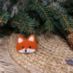 Needle felted fox brooch with pine branches, handmade wool