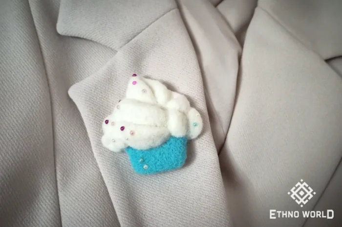 Needle felted cupcake brooch, handmade wool