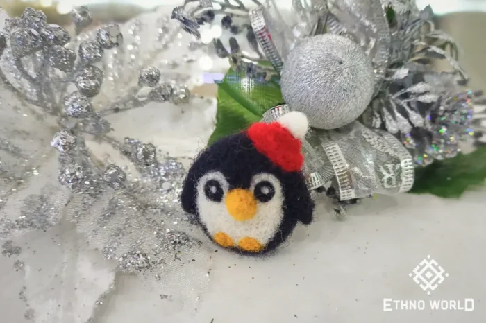 Needle felted penguin miniature, handmade wool
